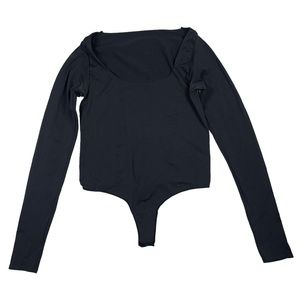 Skims essential long sleeve scoop neck bodysuit in onyx black S/M